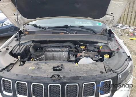 2018 Jeep Compass Sport Fwd z USA, uszkodzony, nr VIN 3C4NJCAB9JT136880